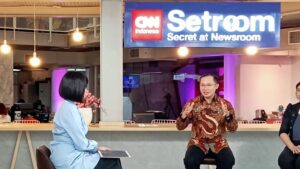 Menjadi narasumber di CNN